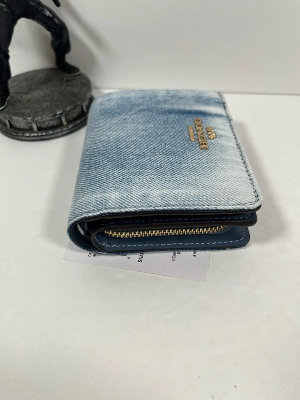 NWT Coach Snap Wallet In Loved Denim With Charm CEC35 - Picture 3 of 8